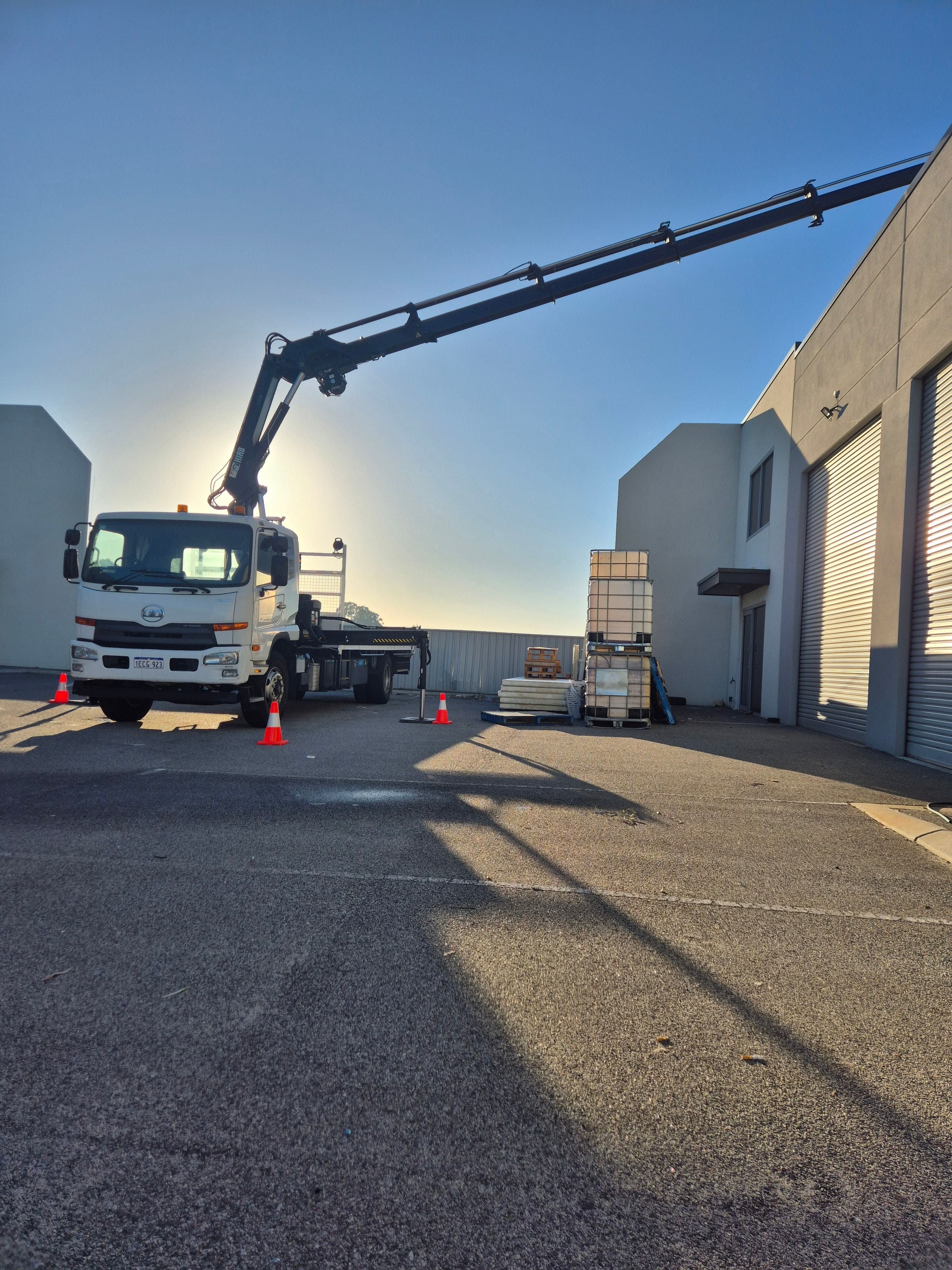 Susa Cranes HIAB — early starts: industrial pickups at sunrise, perth-wide
